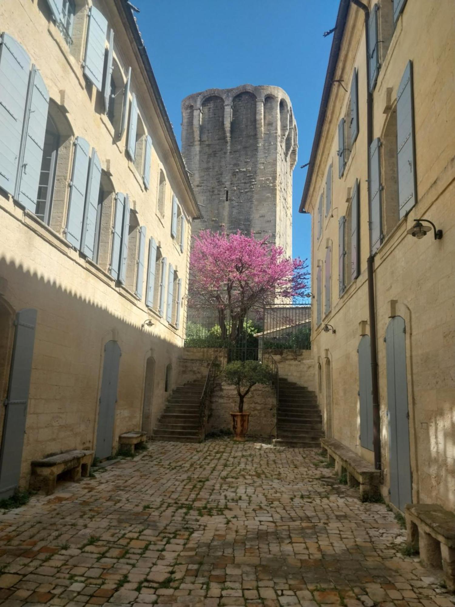 Studio Au Centre Historique D'위제 외부 사진