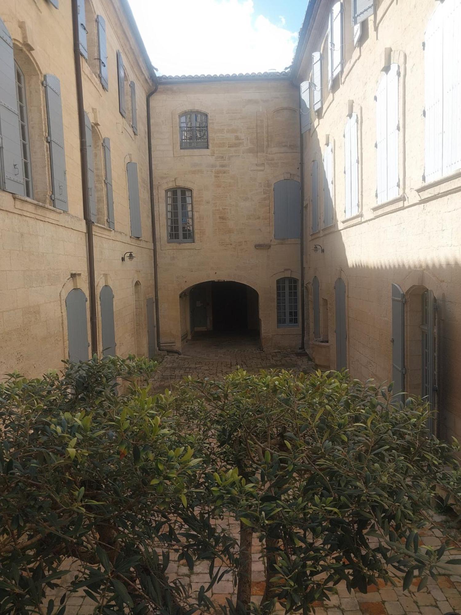 Studio Au Centre Historique D'위제 외부 사진